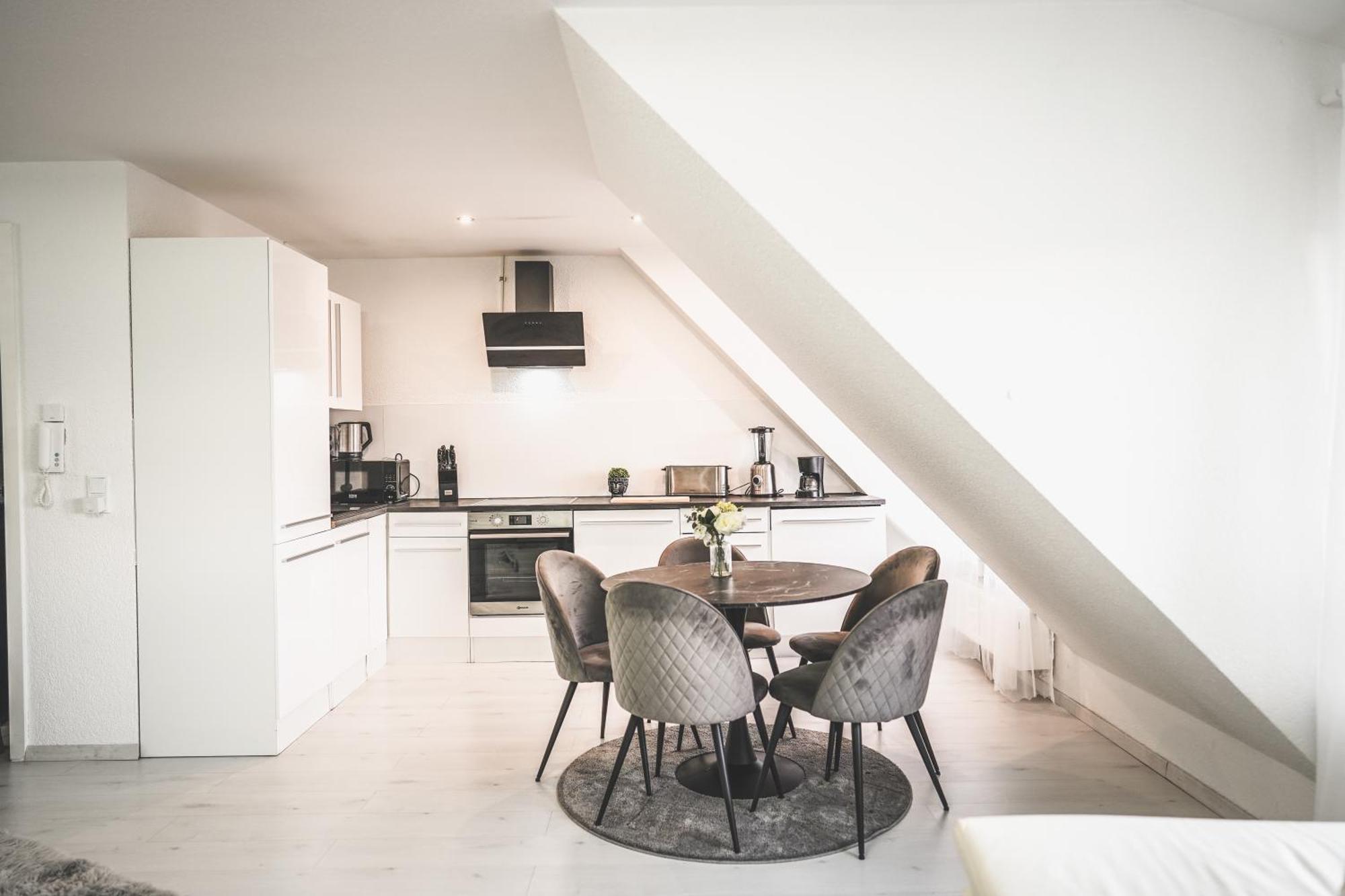Luxus Maisonette Wohnung Am See, Wehome Premium Санкт-Леон-Рот Экстерьер фото